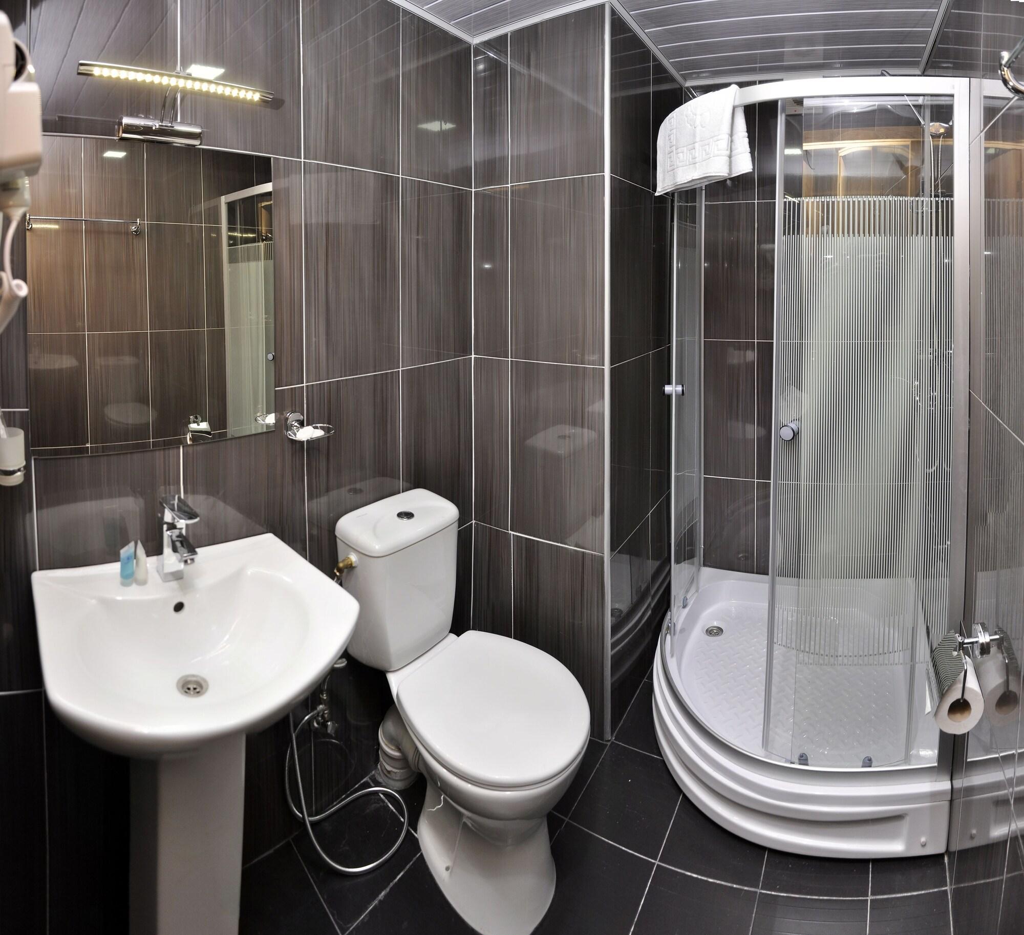 L Plaza Hotel Τυφλίδα Εξωτερικό φωτογραφία