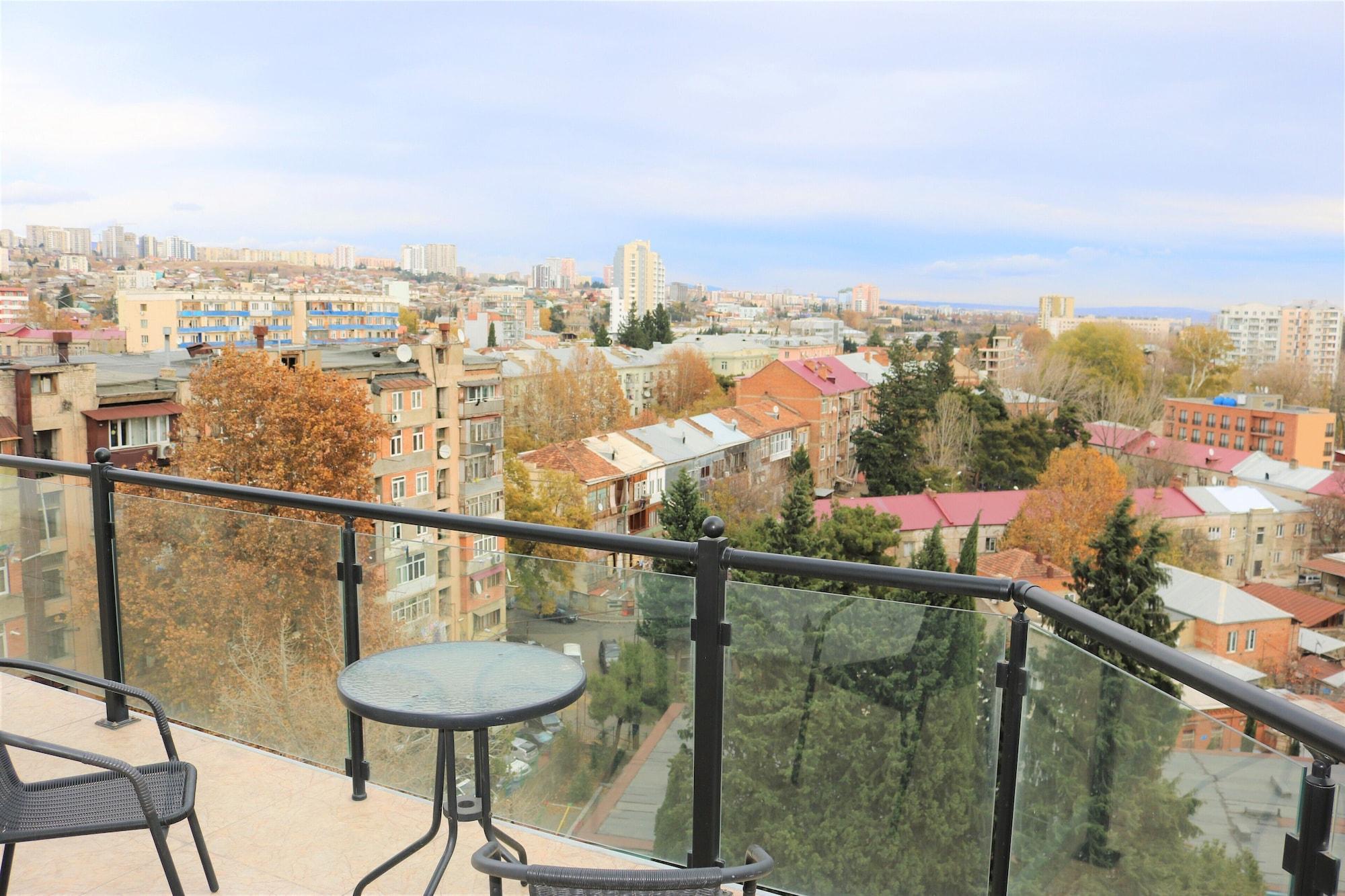 L Plaza Hotel Τυφλίδα Εξωτερικό φωτογραφία