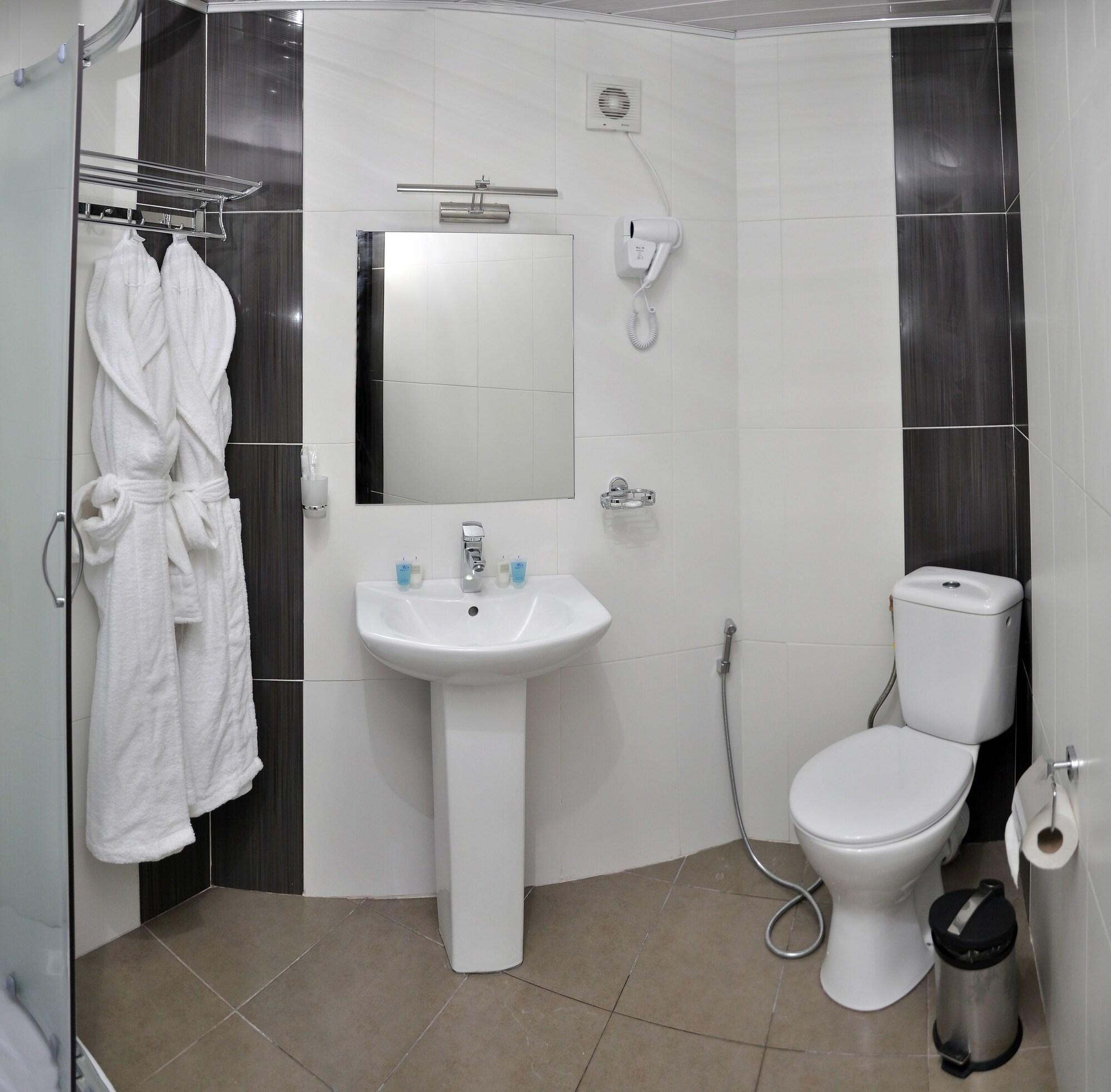 L Plaza Hotel Τυφλίδα Εξωτερικό φωτογραφία