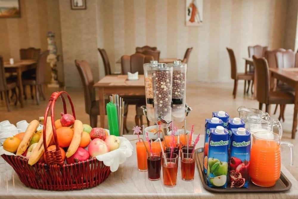L Plaza Hotel Τυφλίδα Εξωτερικό φωτογραφία