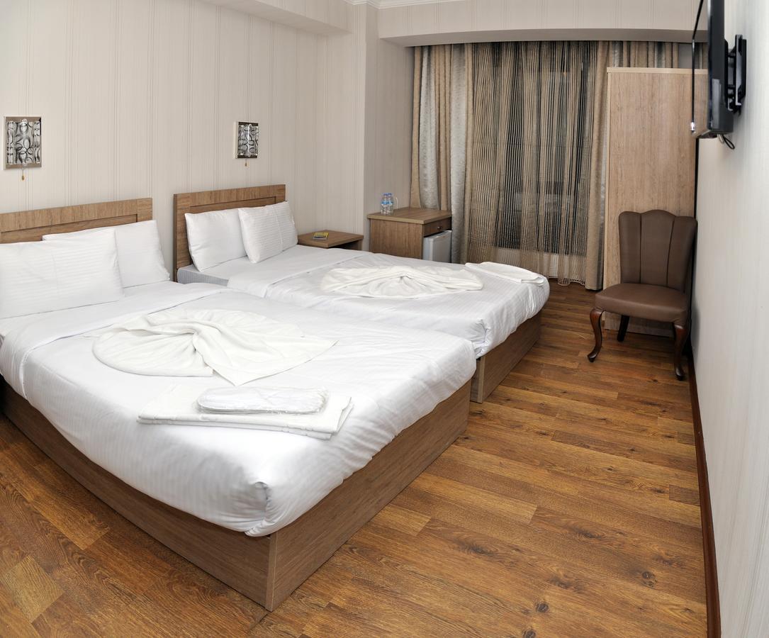 L Plaza Hotel Τυφλίδα Εξωτερικό φωτογραφία