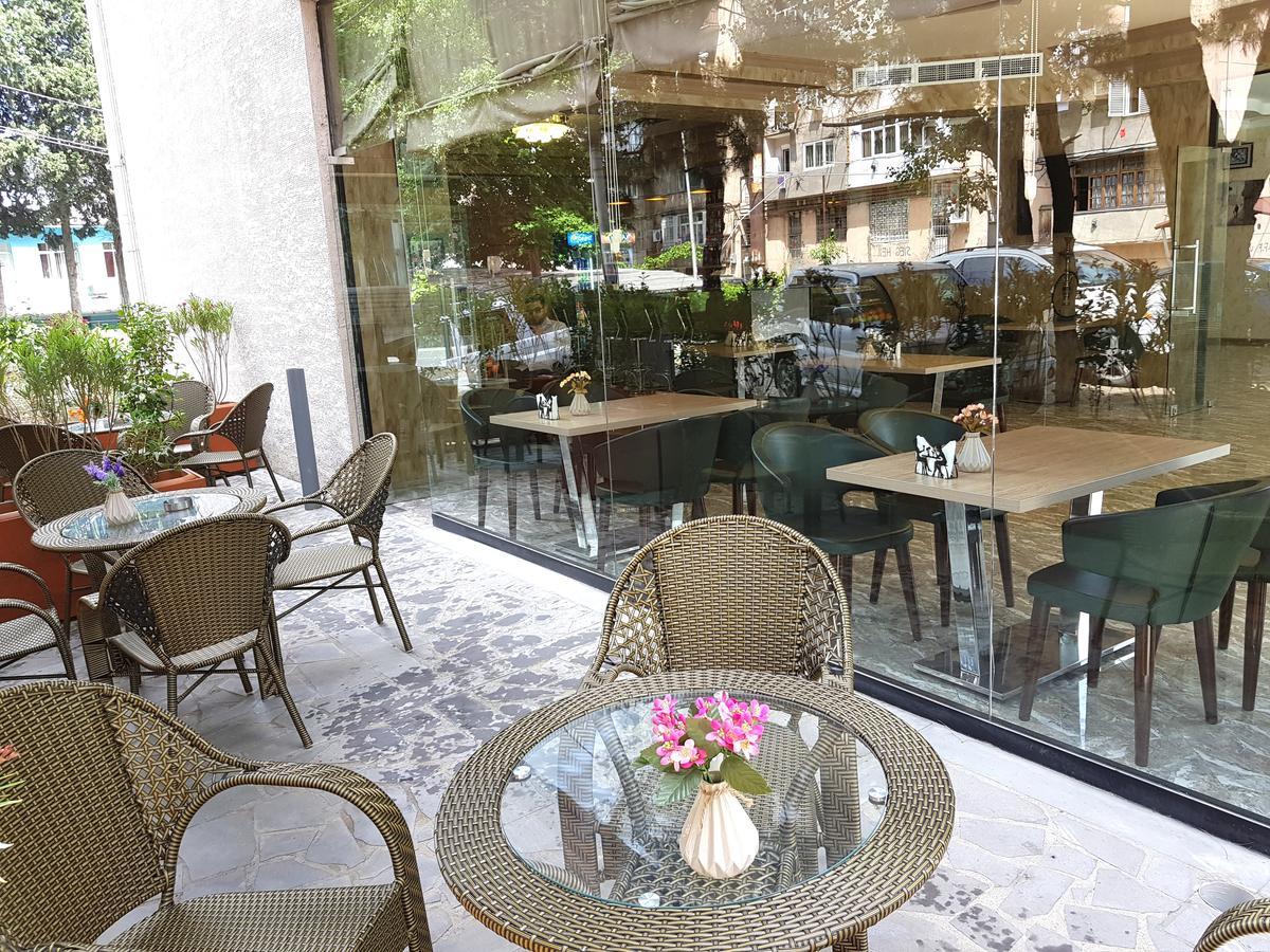 L Plaza Hotel Τυφλίδα Εξωτερικό φωτογραφία